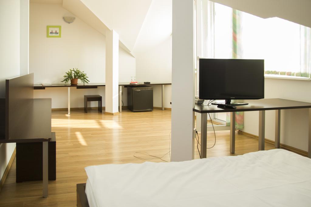 ヴィラ グランデ ヤシ 部屋 写真